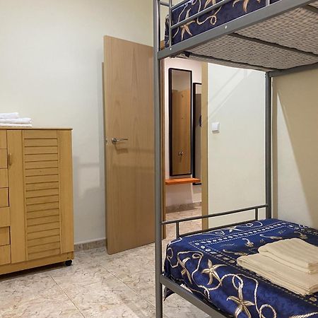 Beachfront And Cozy Apartment كولرا المظهر الخارجي الصورة